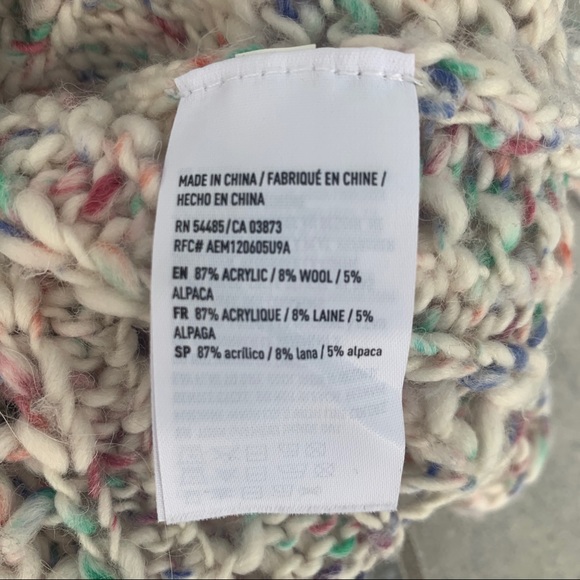 American Eagle Oversized Chunky Knit Sweater - Picture 8 of 8